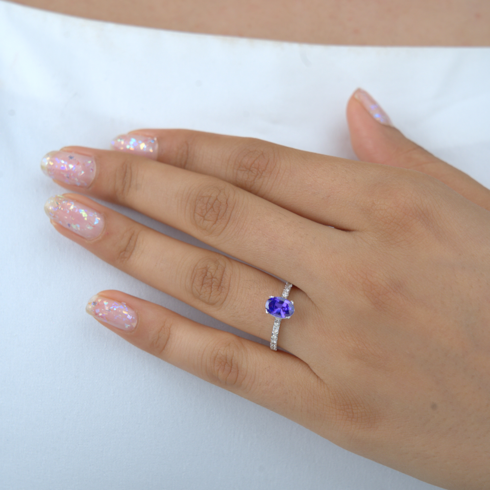 amethyst & diamond ring 